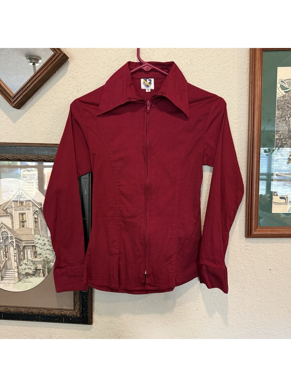 Vintage Royal Highness Equestrian Womenβs Satin Burgundy Horse Show Shirt Small